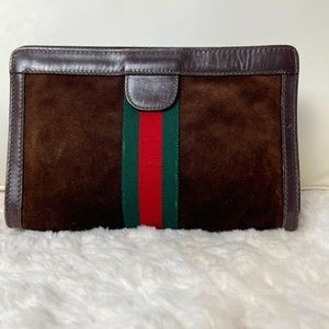 GUCCI CLUTCH IN SUEDE. AUTHENTIC.